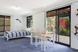Quandamooka Beach House - Bulwer - 6
