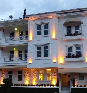 AFİLLİ KÖŞK - 9