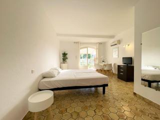 Studio 2 - LES SUITES DE ROBINSON - Résidence avec piscine en bord de Siagne, à Mandelieu-La-Napoule - Mandelieu La Napoule - 6