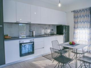 ChriLenia Aparments - 0