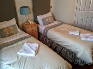 Acorn Guest House - 8