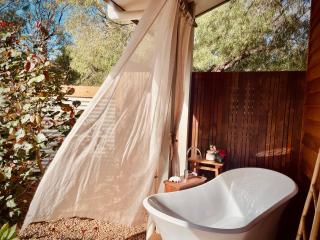 Grape Juice Retreat Rustic romantic gateway 5mins to beaches & town - 7