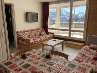 Charmant 2 pièces cabine avec véranda, terrasse exposée sud, proche des pistes et commerces, WiFi inclus - FR-1-262-76 - Forest des Baniols - 0