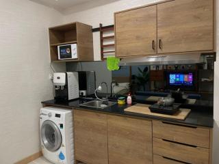 VitaminSEA Seaview 6PAX Studio Netflix B-7-03 - Kuantan - 2