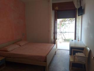 Room in BB - Spacious double room beside the sea - Pineto - 7