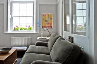 The Arched House - 8