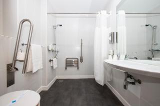 Holiday Inn Express Barcelona City 22@ by IHG - Barcelona - 3