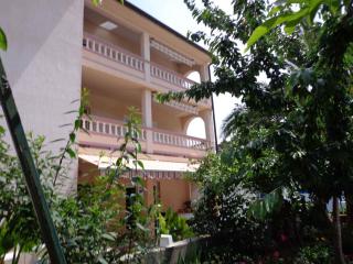 Apartments in Mundanije - Insel Rab 30445 - 1