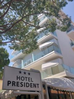 Hotel President - 0