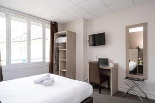 Logis Hotel Du Chateau - Caen - 7