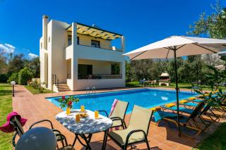 Villa Ilos by Villa Plus - Pírgos Psilonérou - 0