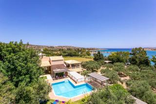 Villa Olive Grove by Villa Plus - Marathi - 0