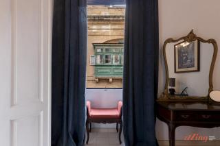 Historic Charm with a Classic Maltese Balcony - 9