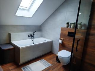 Uroczy apartament z dostępnym parkingiem - - 7