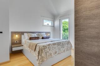 Luxury two-floor apartment in Petrčane with garden and pool - 1