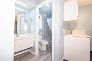 Ocean Crest Motel - Qualicum Beach - 5