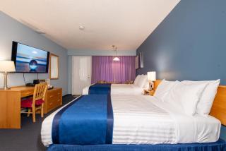 Ocean Crest Motel - Qualicum Beach - 4