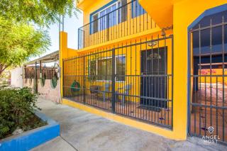 Cozy Stay 2 blocks from the beach and Malecón! - La Paz - 2