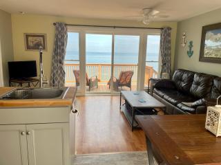 Cozy LAKE ONTARIO WATERFRONT Breathtaking Views! - Pulaski - 8
