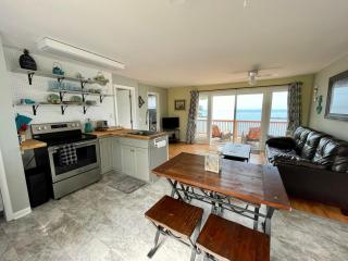 Cozy LAKE ONTARIO WATERFRONT Breathtaking Views! - Pulaski - 7