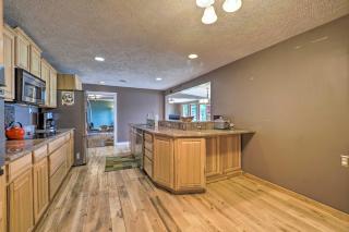 13 Mi to Dtwn Lakefront Cottage with Dock - Traverse City - 1