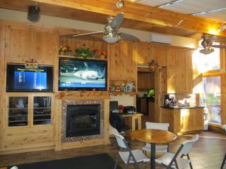 Americana Village - 7