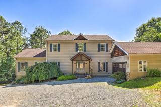 Peaceful Pisgah Mountain Getaway with Hot Tub! - Pisgah Forest - 7