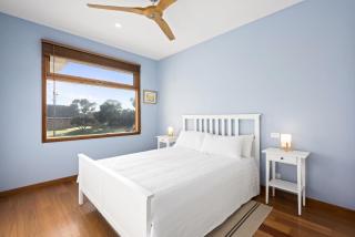 Kingfisher Beach House - 3