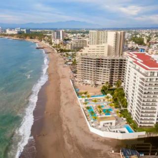 Apartamento con Piscina Frente al Mar en Puerto Vallarta - Puerto Vallarta - 0