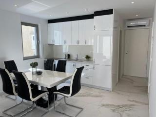 Luxury Two-Bedroom Apartment with Two Private Parking - Makarska - 6