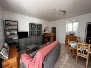 Maison Centre-Ville aux Sables-d’Olonne, Proche Gare et Plage, Idéale pour 4 Personnes - FR-1-197-543 - 0