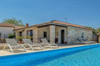 Wellness Studio S - Selina - 0