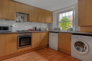 1 New Inn Corner - 4