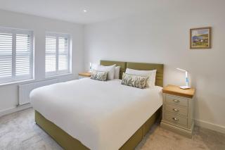 Host & Stay - Even Keel - 8
