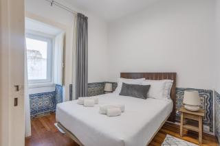 Hip & Renovated T.M. Flat in Bairro Alto - Lissabon - 2