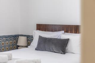 Hip & Renovated T.M. Flat in Bairro Alto - Lissabon - 1
