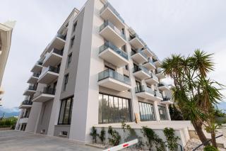 Curoj Luxury Apartments - Radhimë - 9