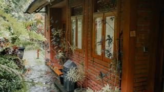 Puri Sunny Guest House , Munduk - 1