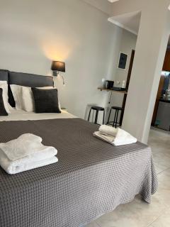 Living near Acropolis by Sylvia Staikou at Nikis str - Atene - 8