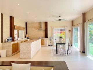 Hugo Villa (3-Bedroom Pool villa + Rooftop) - Ban Huai Sieo - 5