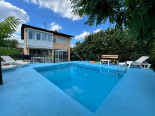 Pool Villa Sarajevo - Sarajevo - 7