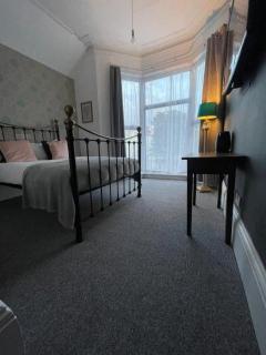 Number 19 Brighton - 6