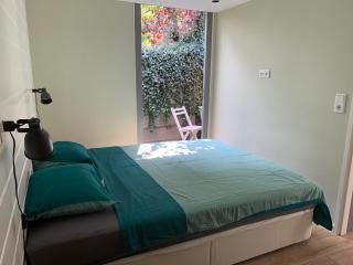 Tinyhouse Scheveningen beach FREE gated parking - Scheveningen - 3