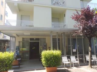 B&B - Meuble' - Hotel " CORDIALE " - Misano Adriatico - 8