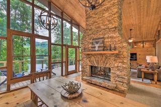 Lakefront Glass House Cabin with Mountain Views! - Jasper - 3