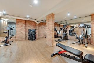 City Center Garden Gates Apartments & Free Parking by Downtown Apartments - 1