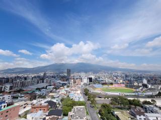 Excelente Vista ciudad Quito,parque, piscina,balcón,sauna,tranquilo encantador seguridad 24-7 - Quito - 8