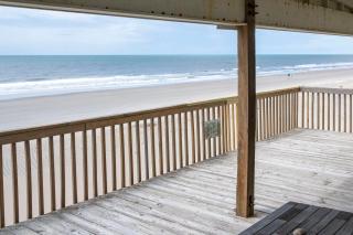 Admiral's Quarters by Oak Island Accommodations - Oak Island - 0