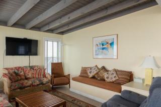 Admiral's Quarters by Oak Island Accommodations - Oak Island - 1