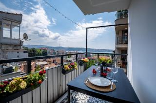 Spacious 2 Bedroom with Panoramic Bosphorus view - Istanbul - 7